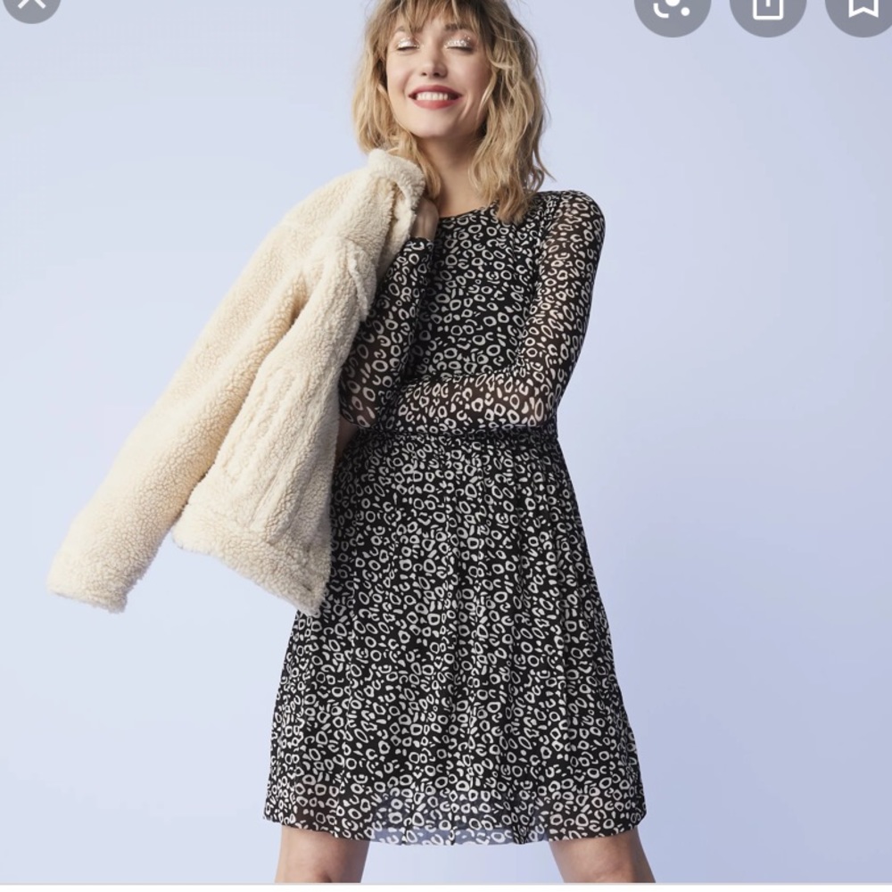 Black long sleeve dress